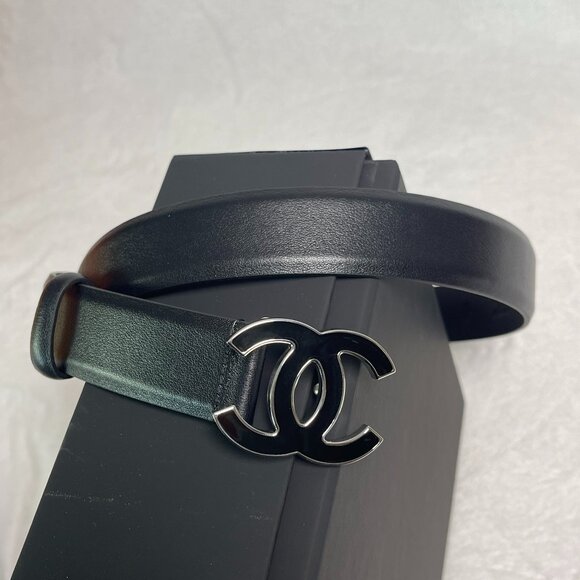 CHANEL Enamel Belt - Picture 9 of 10